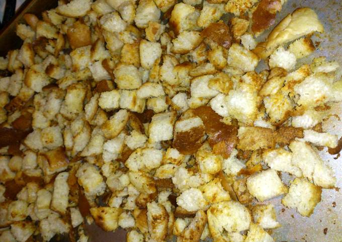 Recipe of flavorful Parmesan Garlic Croutons