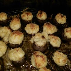 A picture of Stuffed mushrooms.