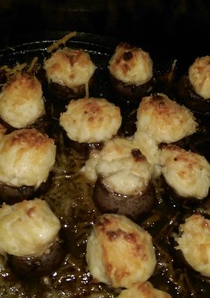 A picture of Stuffed mushrooms.