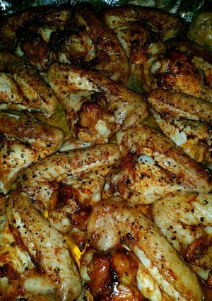 A picture of CC'S Baked chicken wings.
