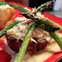 A picture of Filet Oscar.