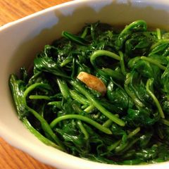 A picture of Spicy spinach.