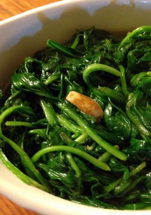 A picture of Spicy spinach.