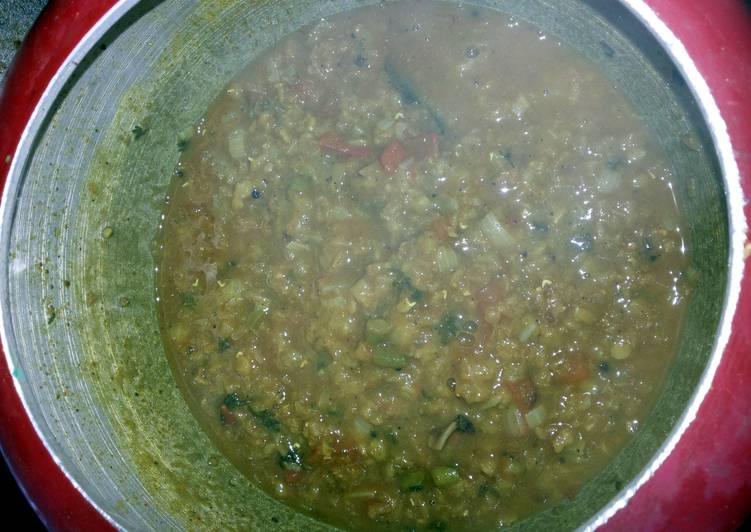 Recipe of Any-night-of-the-week Masoor Dal (red lentils in Indian spices)