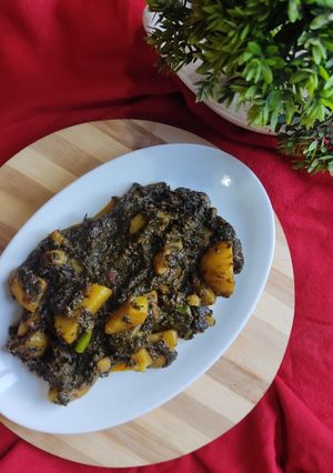 A picture of Aloo methi.