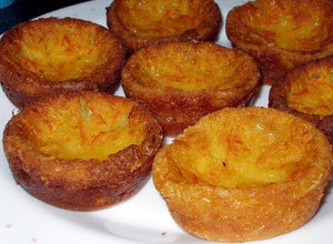 A picture of portuguese milk cajadas.