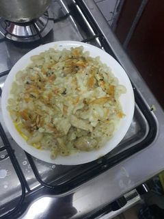 صورة لوصفة مكرونه بالفراخ بالوايت صوص