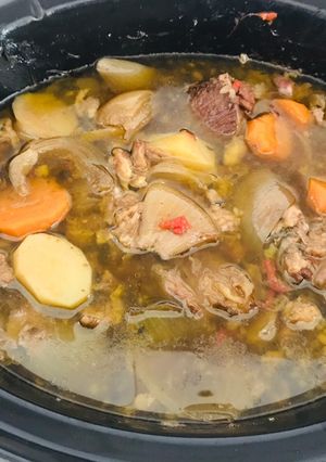 Una foto de Cochezuela en olla de cocción lenta