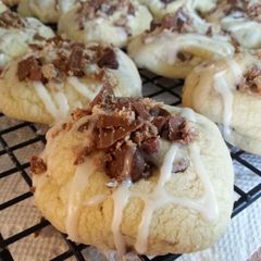 A picture of Kit Kat Stuffed Soft Baked " Chocolate Chip Cookies ".