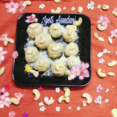 A picture of Milkmaid Coconut Ladoo 🥰🥰🥰🥰😋😋❤️💘.