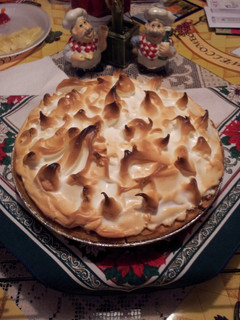 A picture of Easy lemon meringue pie.
