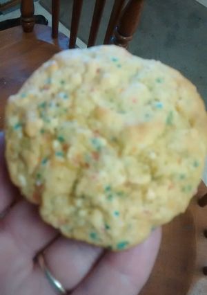 A picture of TL's Rice Krispie Treat Birthday Cake Batter Cookies.