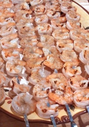 A picture of simple grilled shrimp.