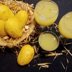 Fresh mango juice A picture of Fresh mango juice.