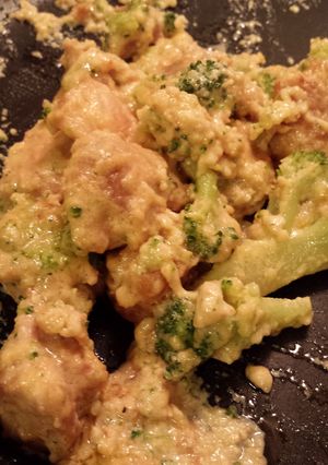 A picture of Chicken Broccoli Mess.