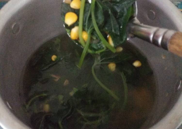 Cara Gampang Mengolah Sayur bening seger jagung manis + daun ubi jalar (godhong telo) Sederhana