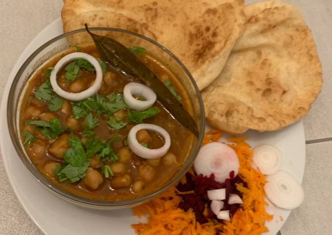 Step-by-Step Guide to Prepare Quick Chole Bhatura