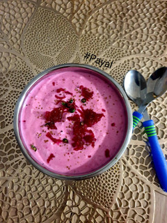 A picture of बीट रूट रायता (beetroot raita recipe in Hindi).