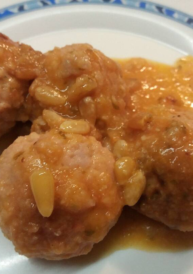 Una foto de Albóndigas de pavo en salsa de cerveza
