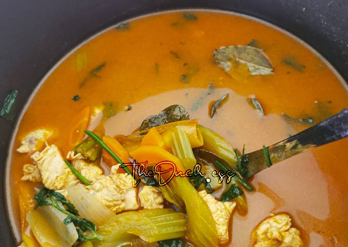 Resep Menyiapkan Tomyam Ayam Ala Thai Yang Nikmat