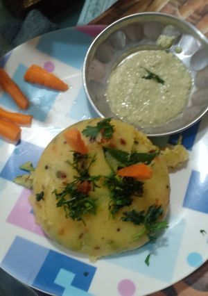 વેજીટેબલ ઉપમા (Vegetable Upma Recipe In Gujarati) રેસીપી મુખ્ય ફોટો