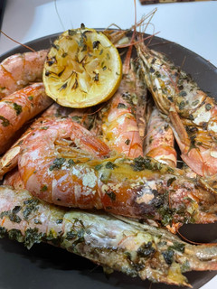 Una foto de Gambones al horno