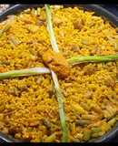 Arroz de secreto ibérico, calçots y ajos tiernos