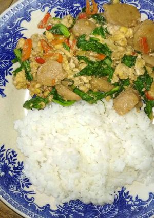Foto resep Orak arik sawi hijau, bakso dan telur pedas