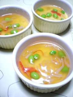A picture of Japanese Style Tofu en Cocotte with Lots of Sauce.