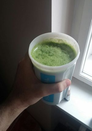 A picture of Banana Persimmon Green smoothie.