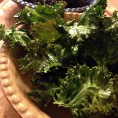 A picture of Kale Chips.