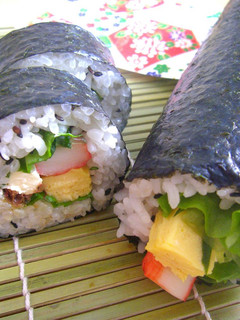 A picture of Ehou-maki (Futomaki Sushi) for Setsubun.