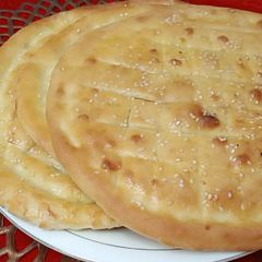 A picture of Roghni Naan.