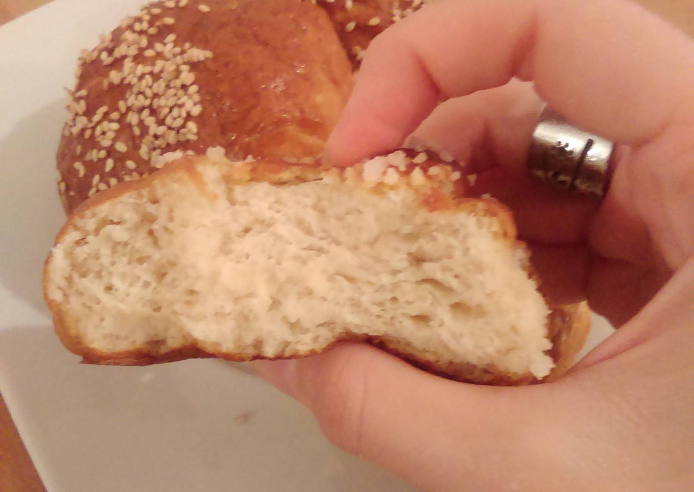 Awesome Chewy Pretzel Buns