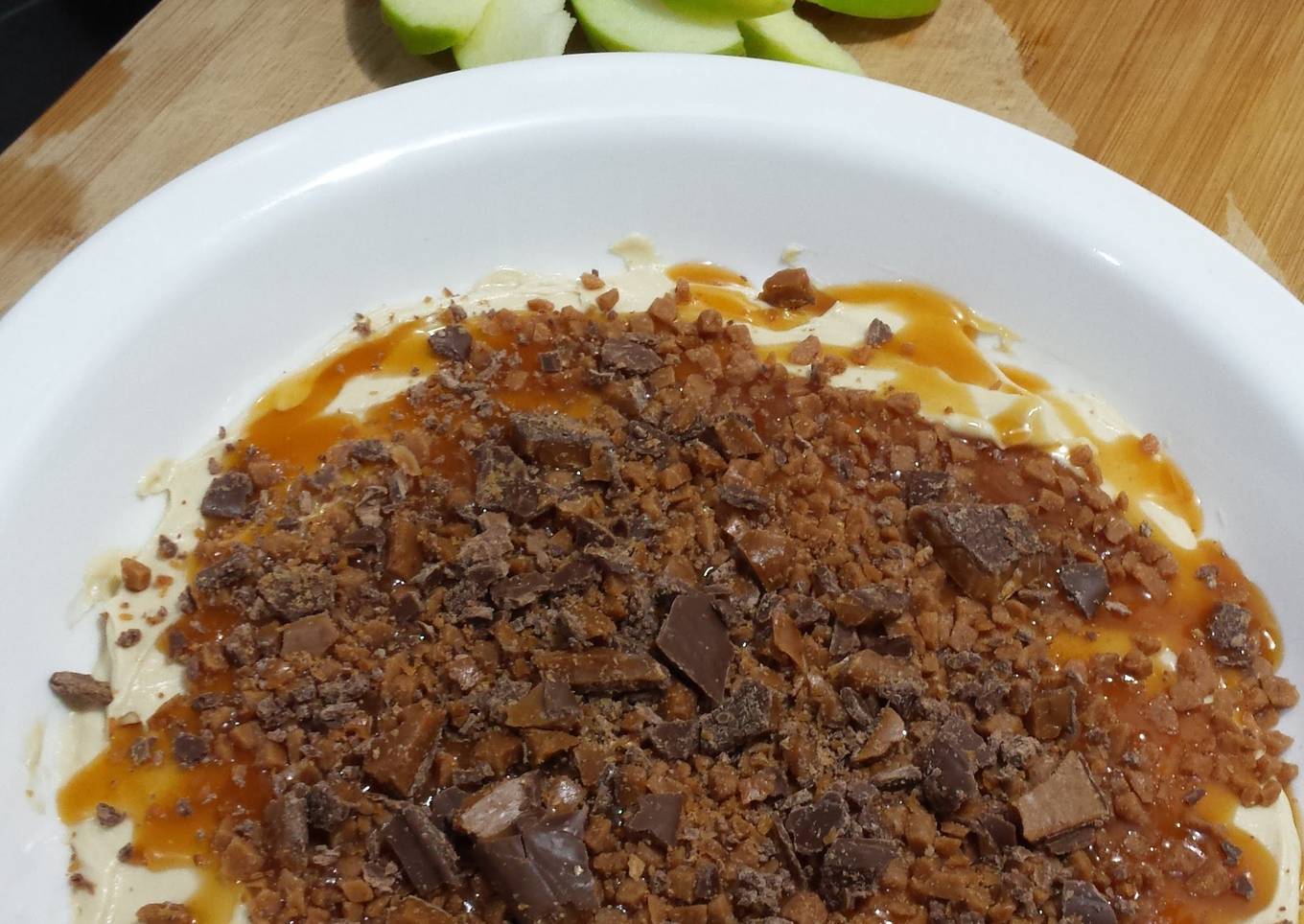Steps to Make Perfect Caramel Cheesecake Apple Dip