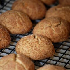 A picture of Cinnamint Tea Cookies.