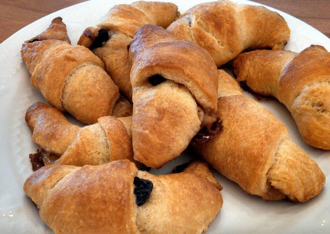 Cinnamon-Raisin Crescents Recipe 