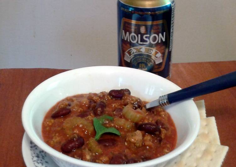 Easiest Way to Prepare Any-night-of-the-week Debbie&#39;s Beer laced Chilli.