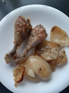 Una foto de Jamoncitos de pollo al horno