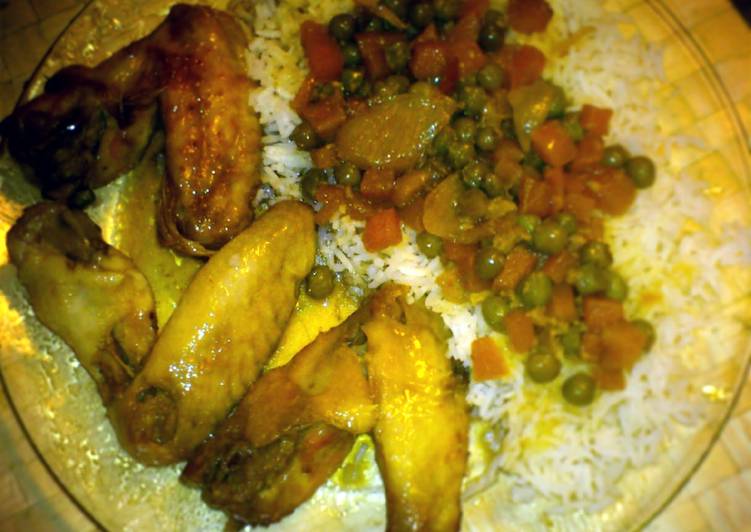 Recipe of Ultimate L&#39;s Sweet Chicken Wings with Peas &amp; Carrots
