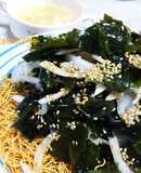 Crunchy Salad with Deep-Fried Yakisoba Noodles & Thick Soup