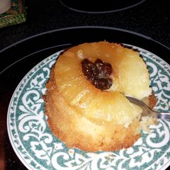 A picture of Pineapple upsidedown muffincakes.