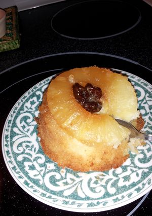 A picture of Pineapple upsidedown muffincakes.