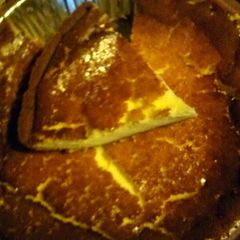 A picture of chees pie.
