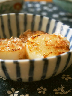A picture of Soft & Steaming Yam Steaks.