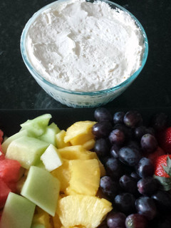 A picture of Fruit dip.
