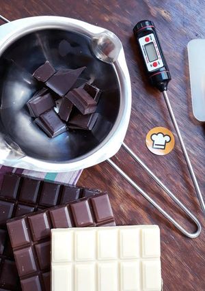 Une photo de Tempérage du chocolat - Tous les secrets