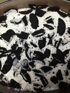 A picture of Oreo dessert.