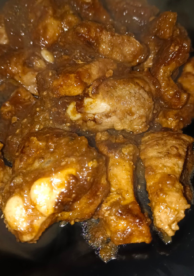 Una foto de Costillas en salsa