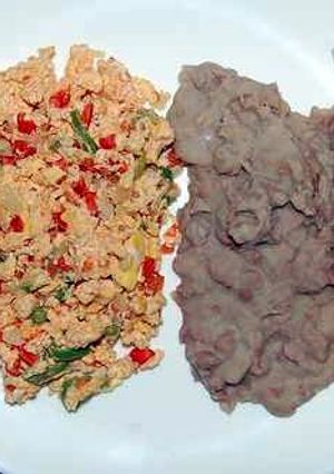 A picture of Huevos ala Mexicana (Mexican style eggs).